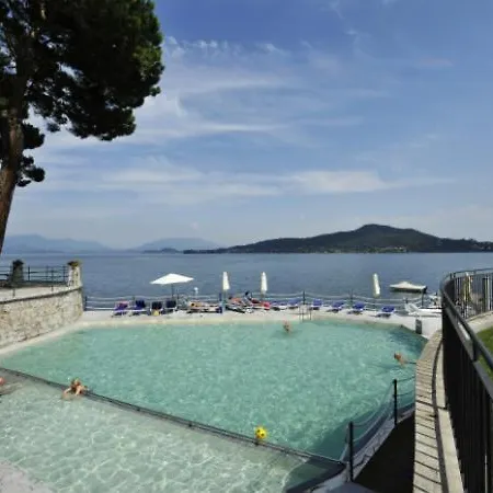 Sleeps 5 Pool Meina