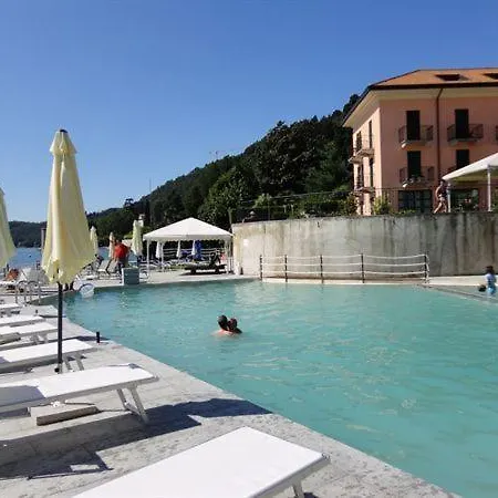 Sleeps 5 Pool Apartmán Meina